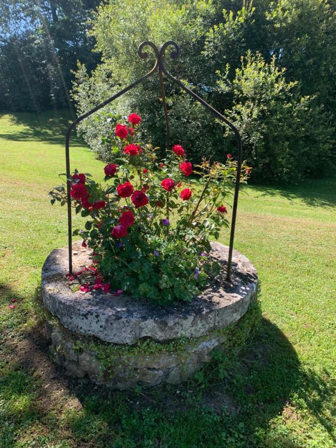 Bed and Breakfast Domaine De La Sabliere Thiviers Exterior foto